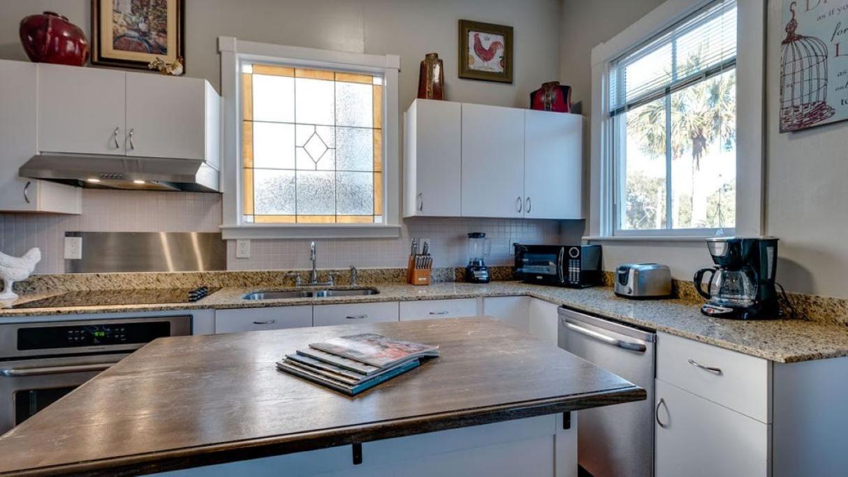 Huge 5 Bed, 5 Bath In Historic Downtown Savannah Bagian luar foto